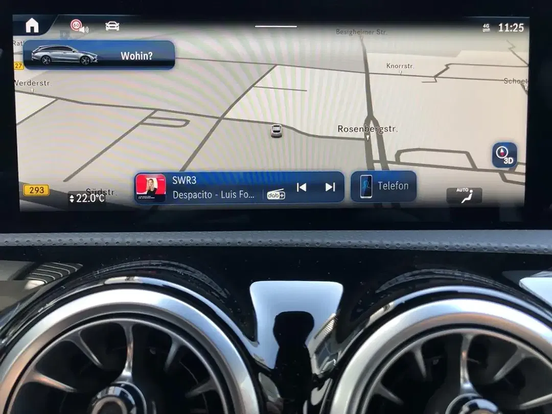 Mercedes-Benz CLA 180 - Thumbnail 11