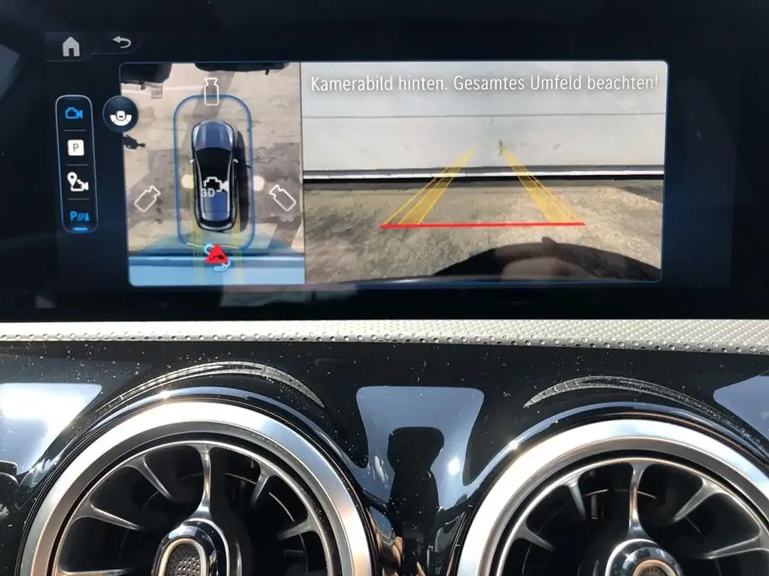 Mercedes-Benz CLA 180 - Thumbnail 6