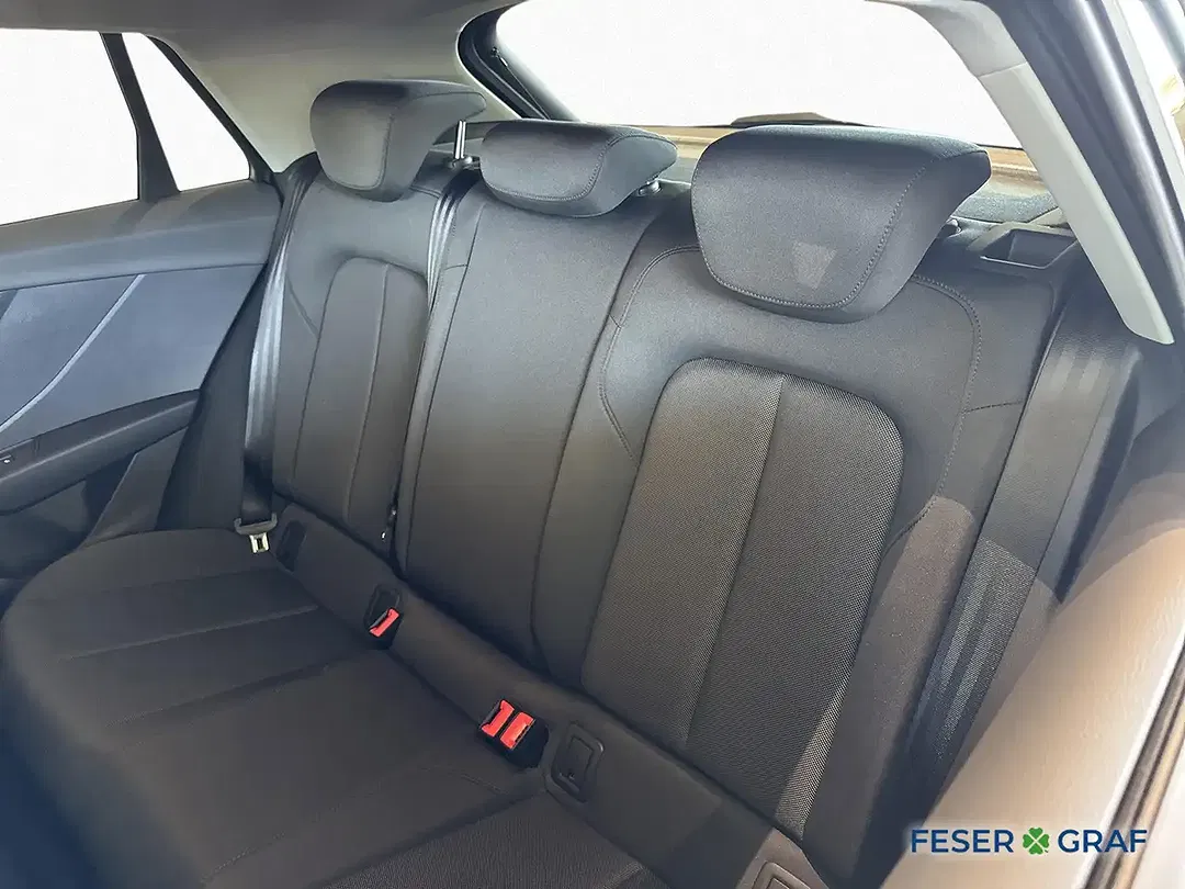 Audi Q2 - Thumbnail 12