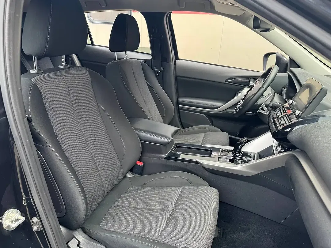 Mitsubishi Eclipse Cross - Thumbnail 11