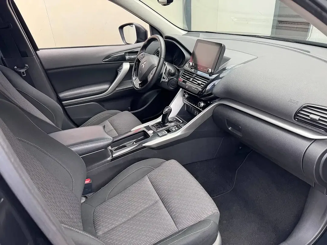 Mitsubishi Eclipse Cross - Thumbnail 9