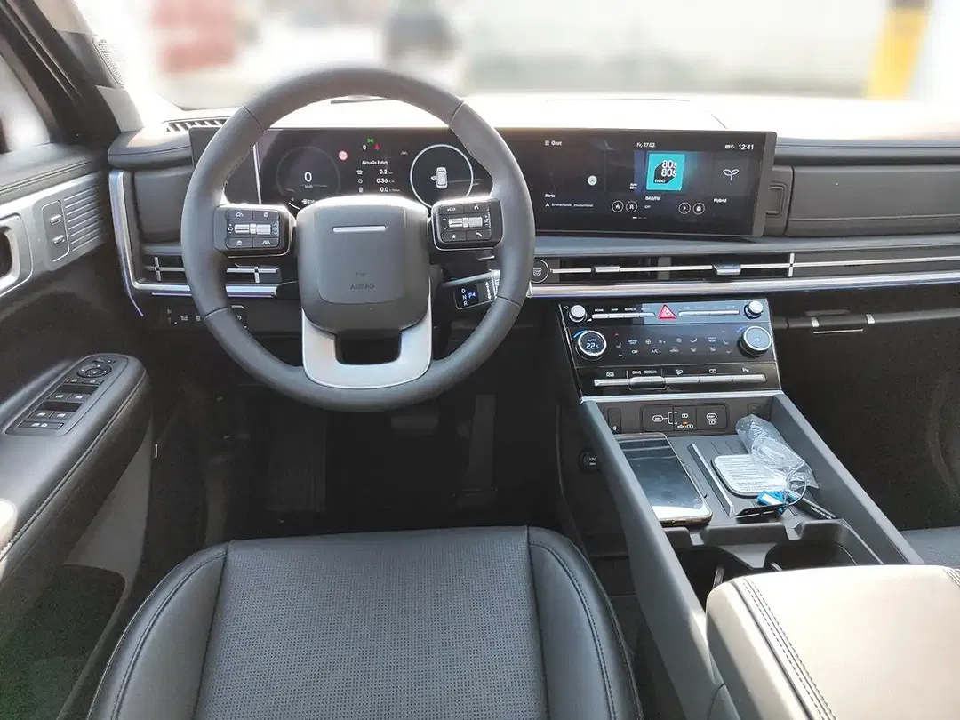 Hyundai SANTA FE - Thumbnail 10