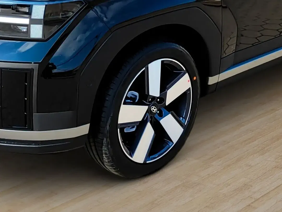 Hyundai SANTA FE - Thumbnail 6