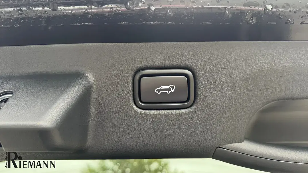 Kia EV6 - Thumbnail 12