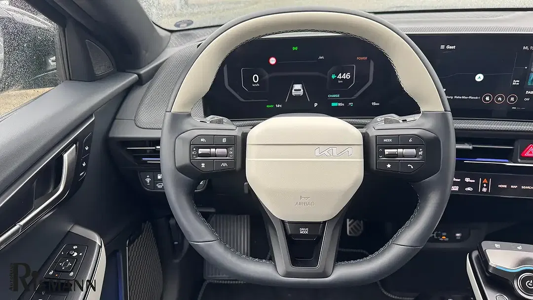 Kia EV6 - Thumbnail 14