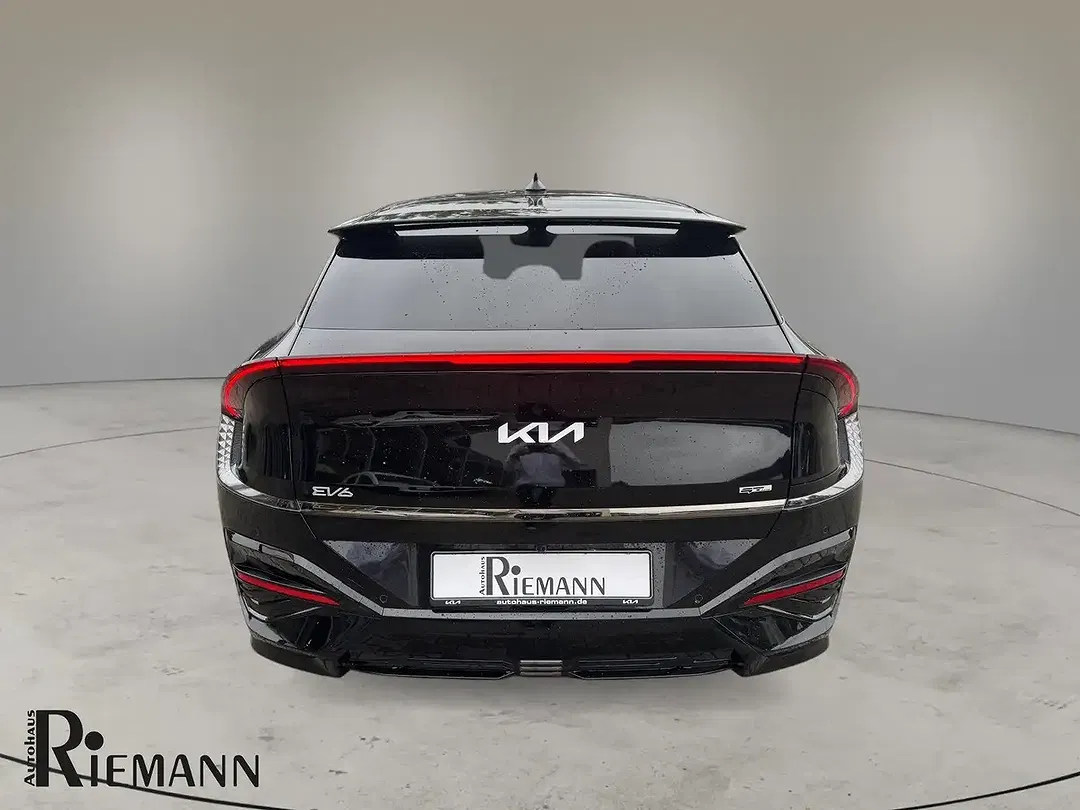 Kia EV6 - Thumbnail 4