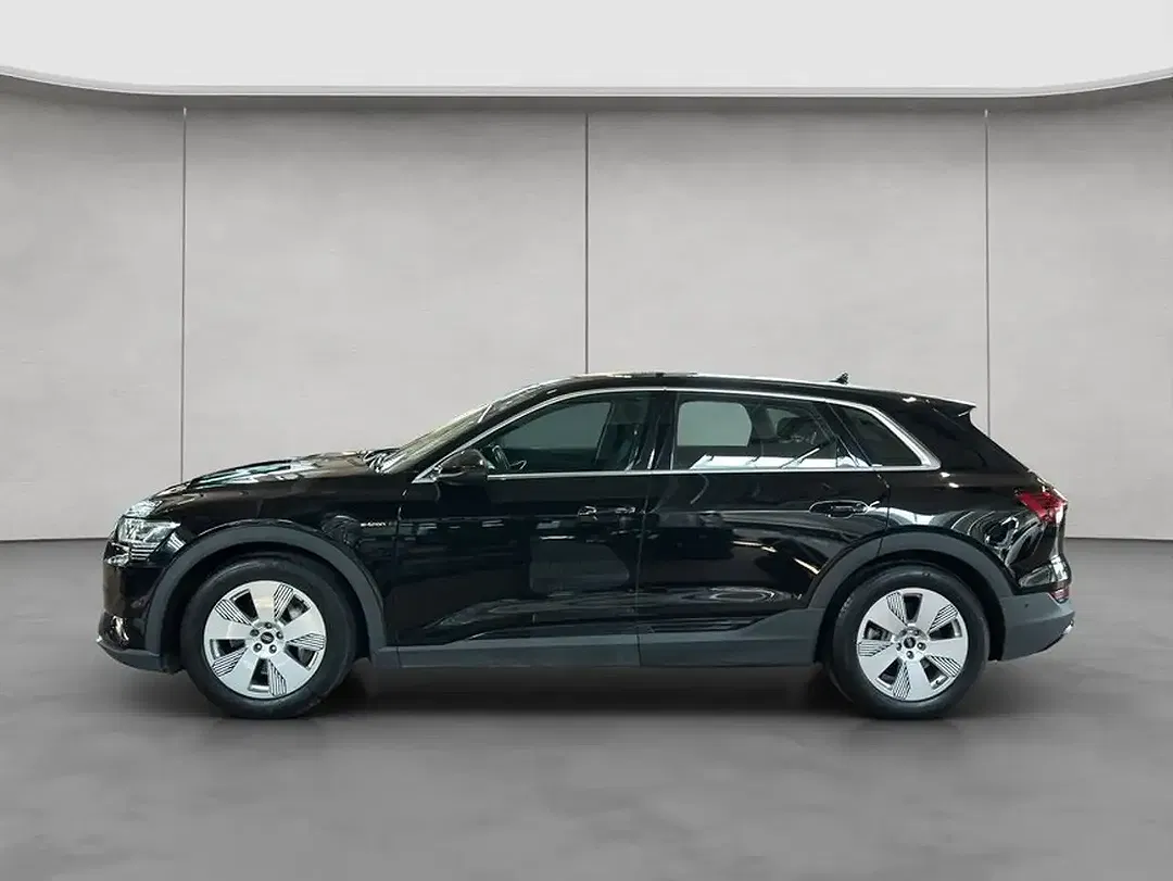 Audi e-tron - Thumbnail 2