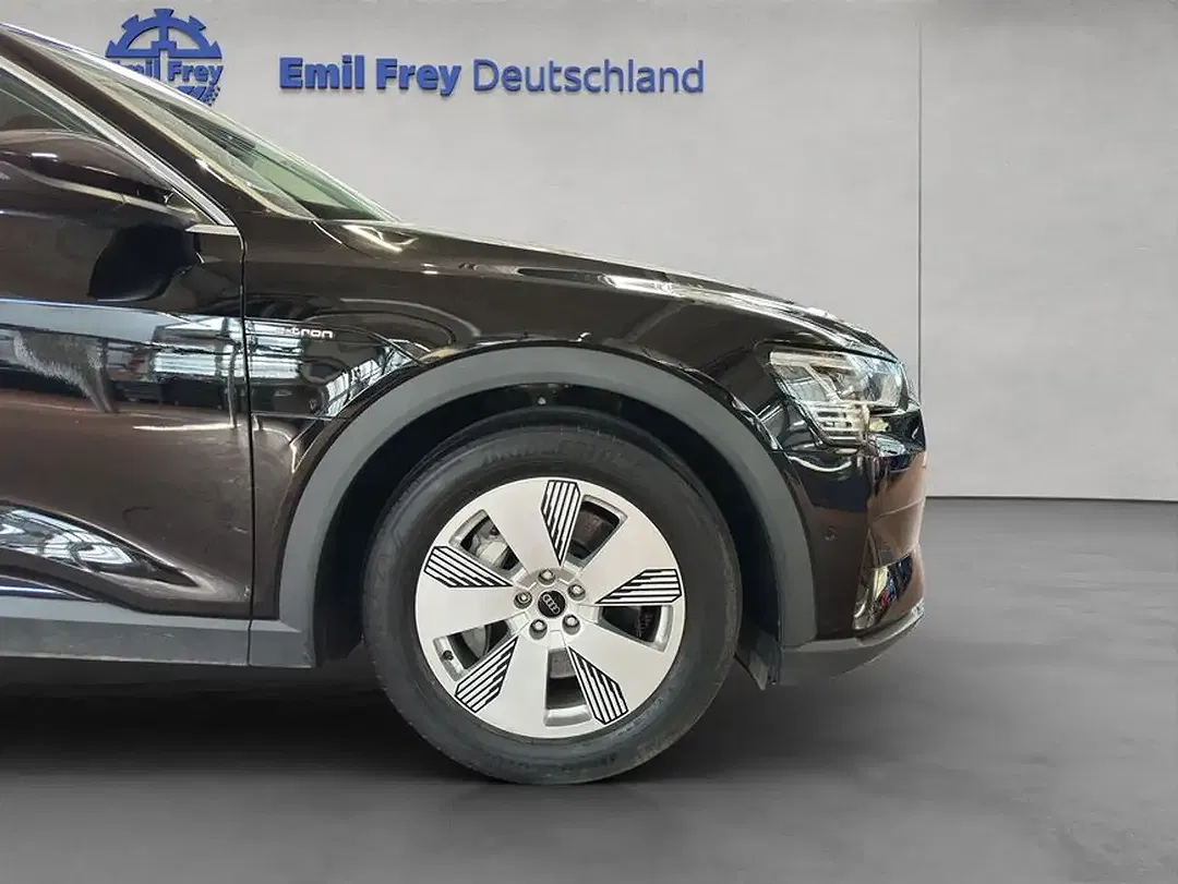 Audi e-tron - Thumbnail 20