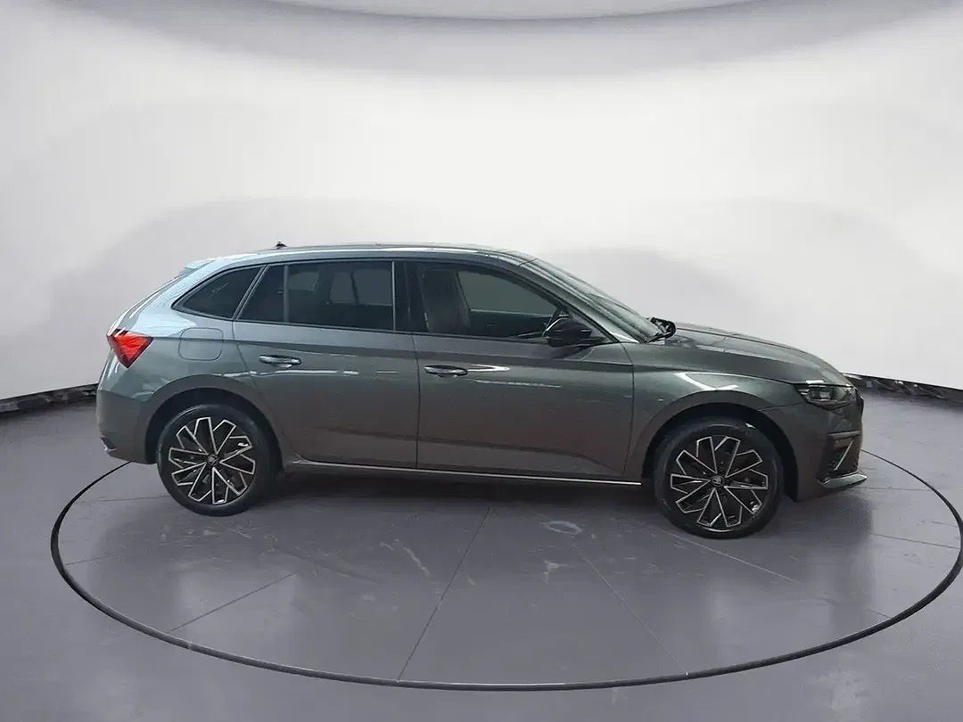 Skoda Scala - Thumbnail 4
