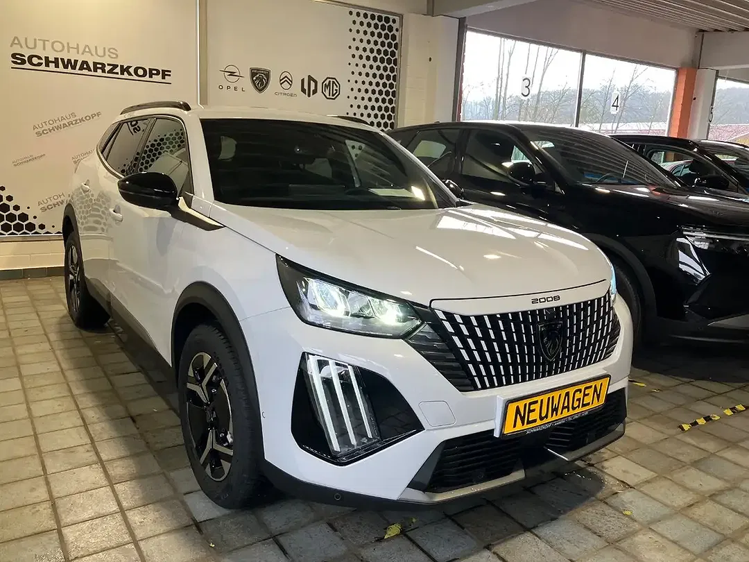 Peugeot 2008 - Thumbnail 4