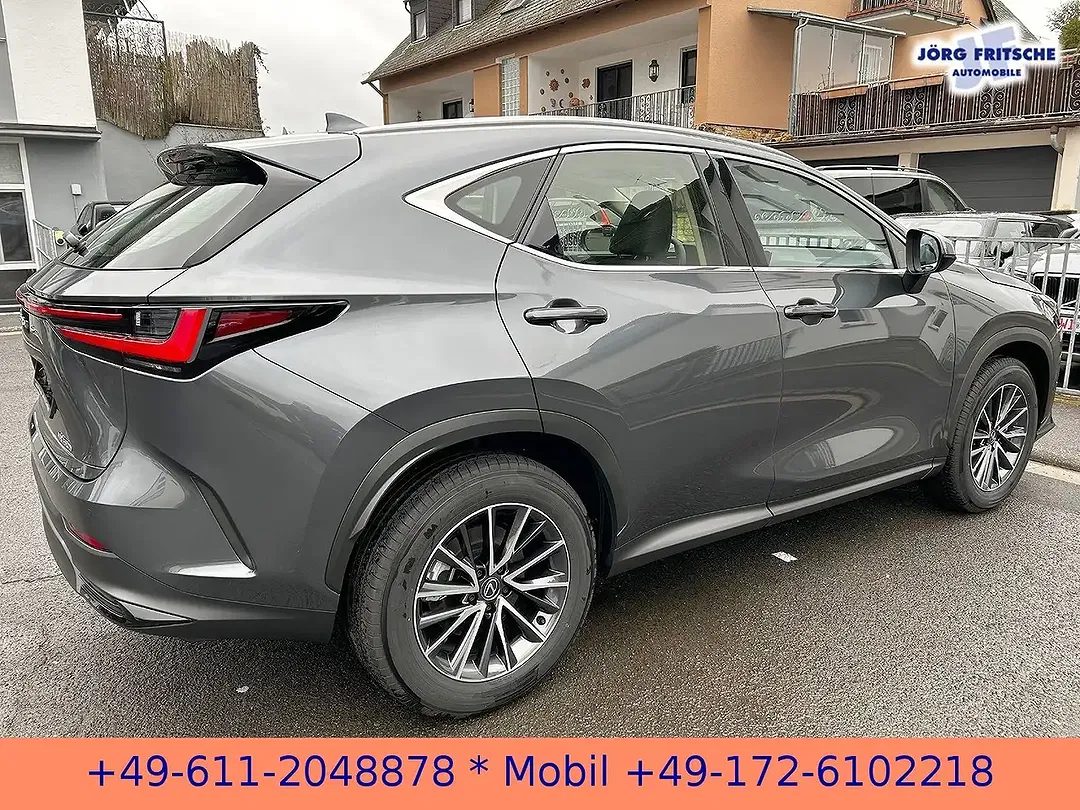 Lexus NX 350h - Thumbnail 2