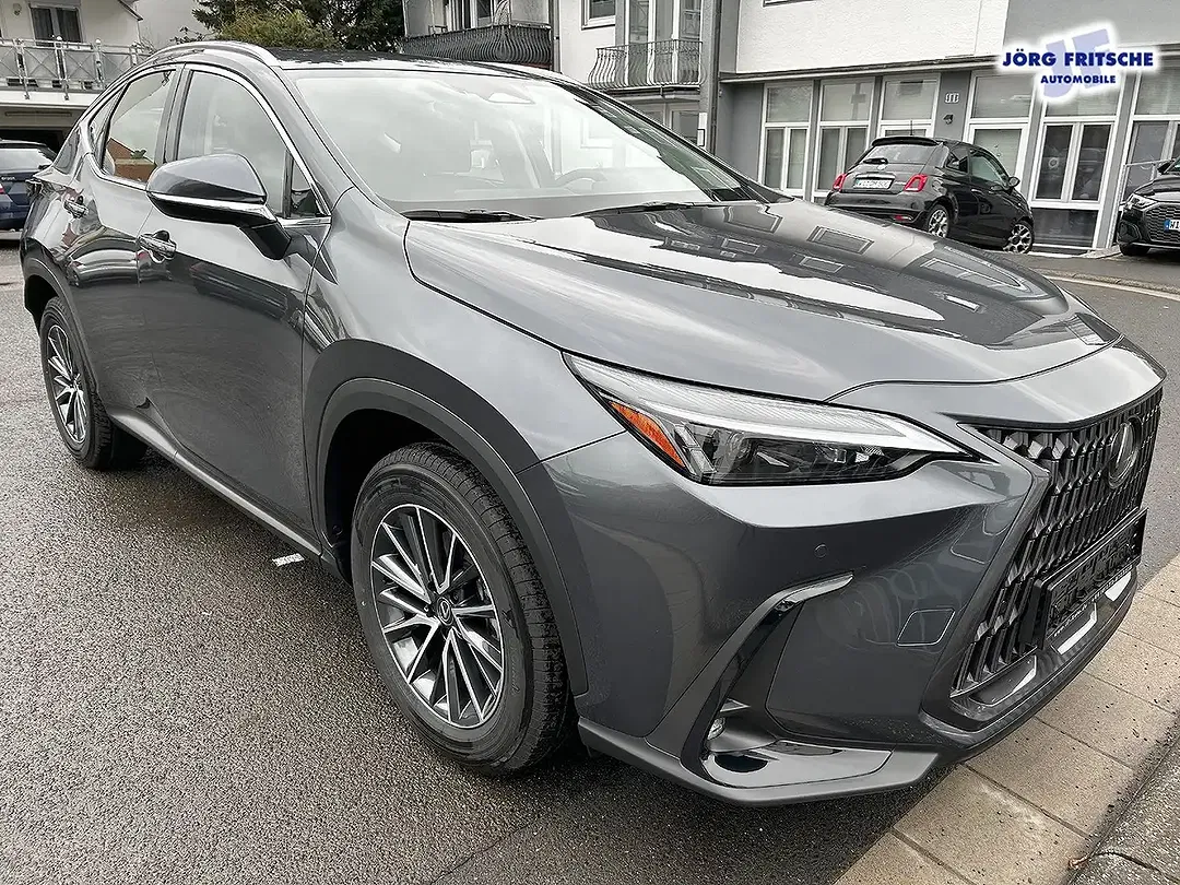 Lexus NX 350h - Thumbnail 5