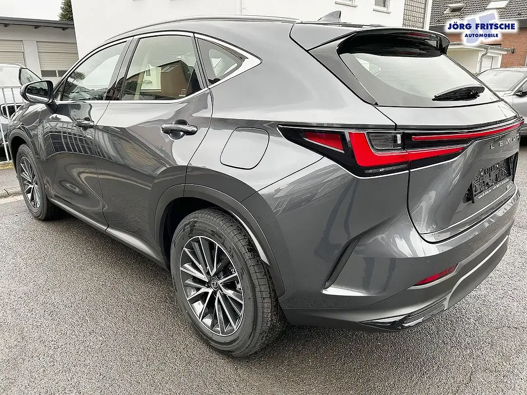 Lexus NX 350h - Thumbnail 8