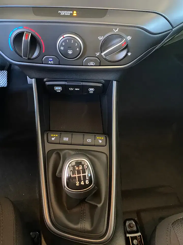 Hyundai i20 - Thumbnail 41