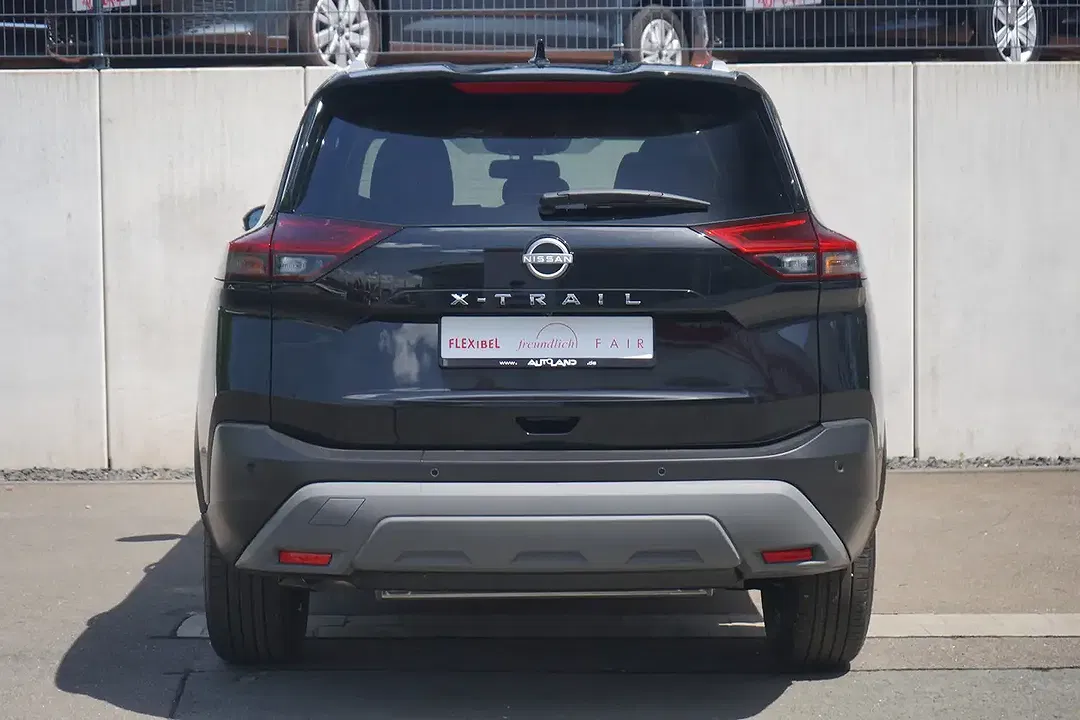 Nissan X-Trail - Thumbnail 3