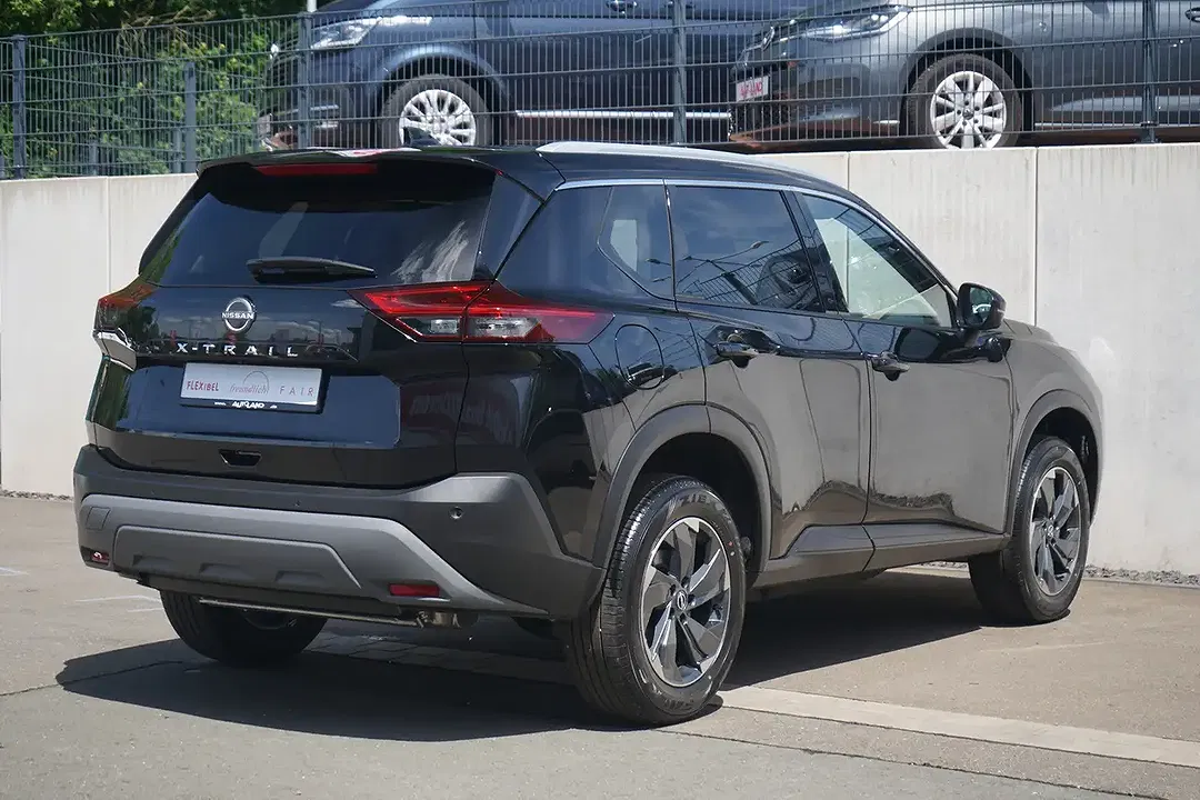 Nissan X-Trail - Thumbnail 4