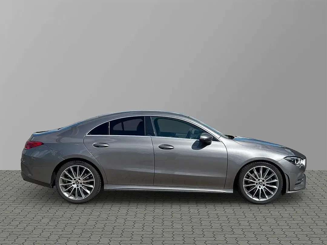 Mercedes-Benz CLA 220 - Thumbnail 2