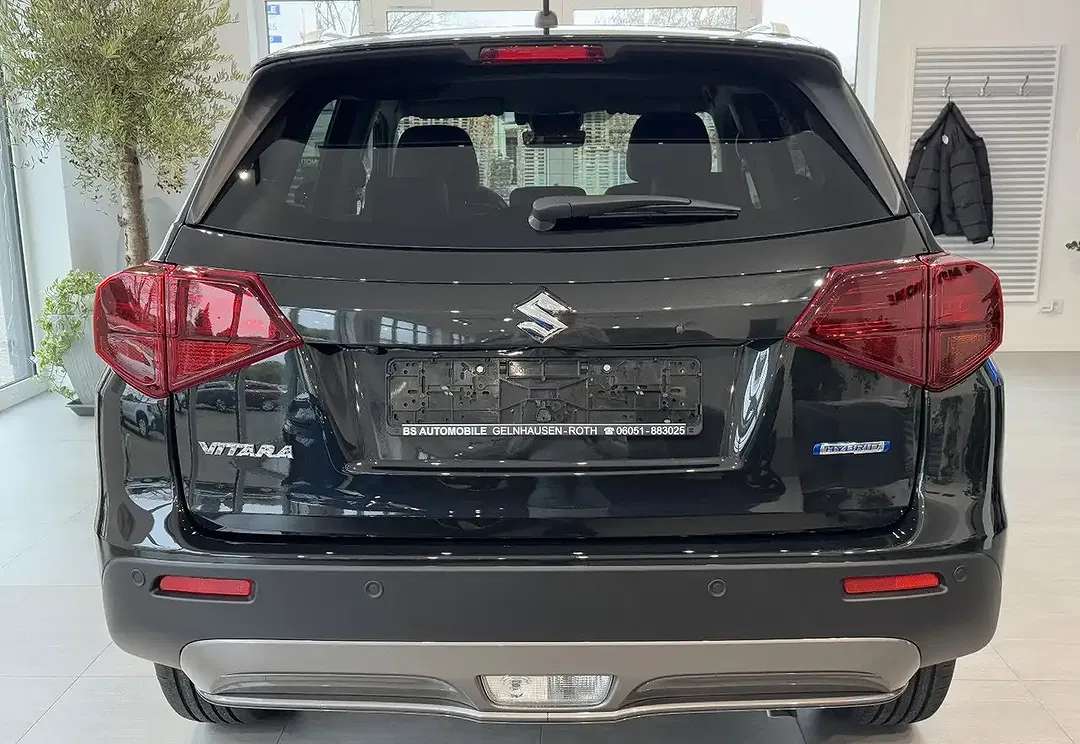 Suzuki Vitara - Thumbnail 6