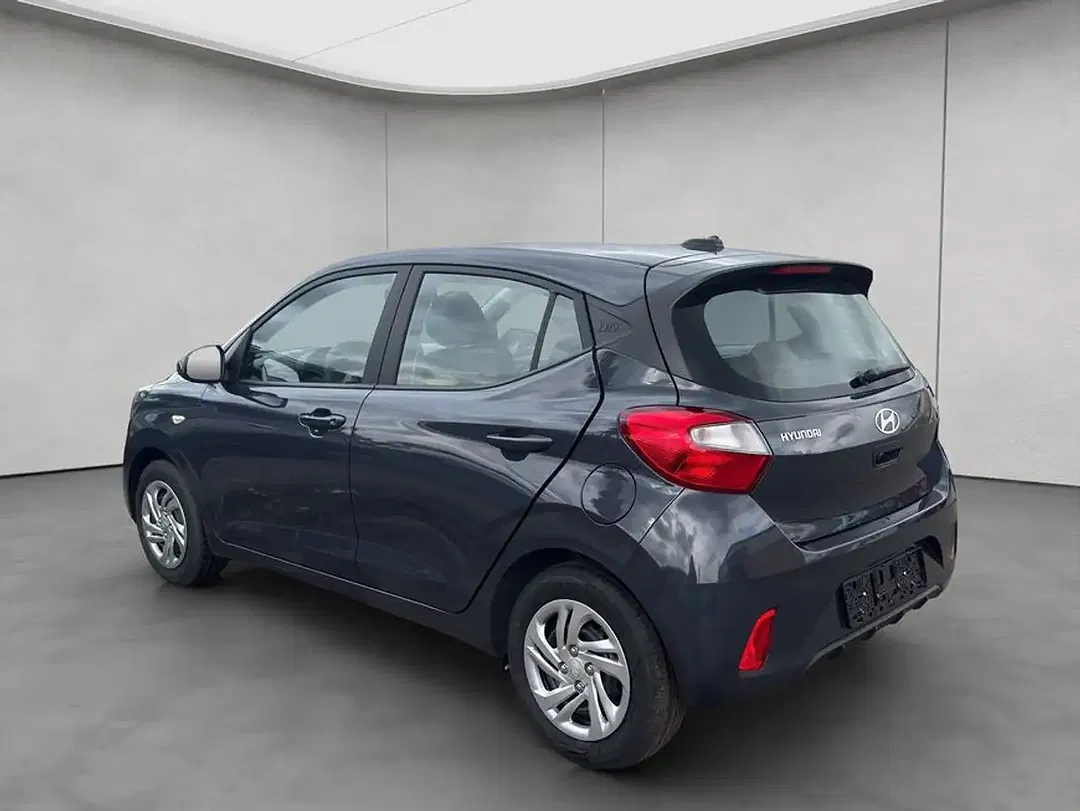 Hyundai i10 - Thumbnail 3