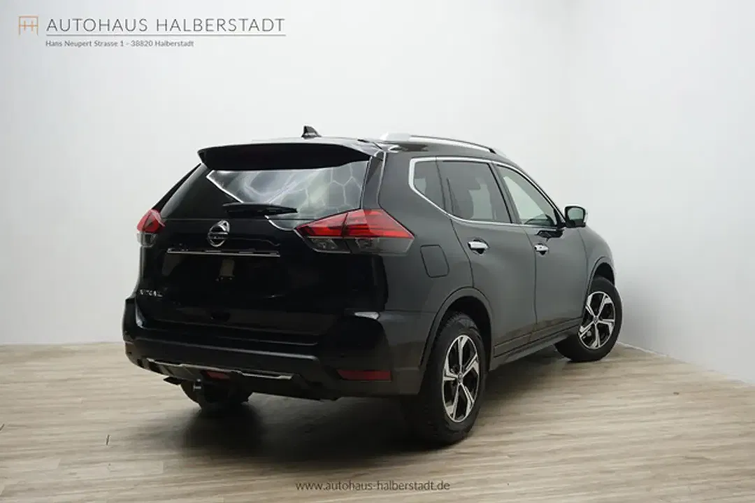 Nissan X-Trail - Thumbnail 3
