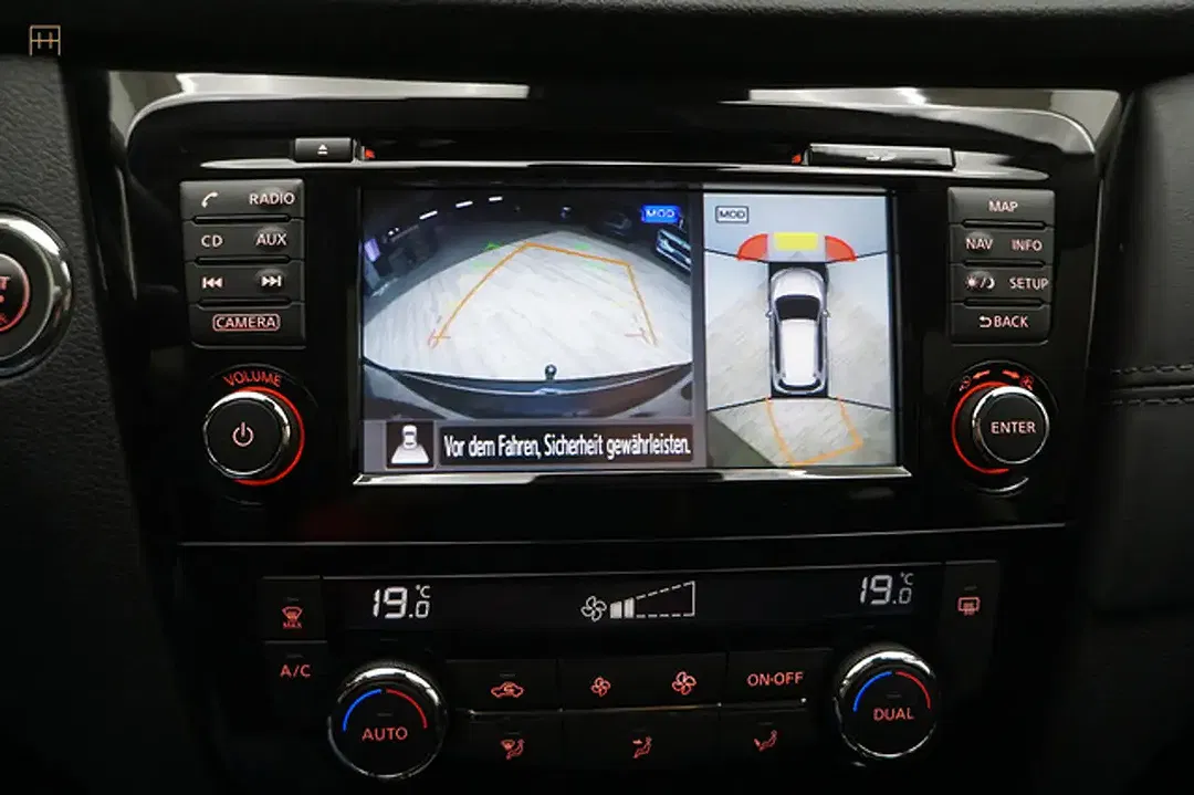 Nissan X-Trail - Thumbnail 5