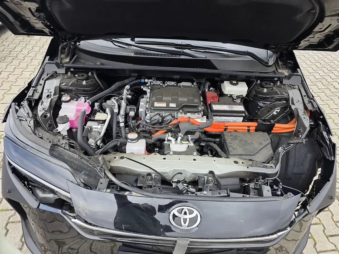 Toyota bZ4X - Thumbnail 14