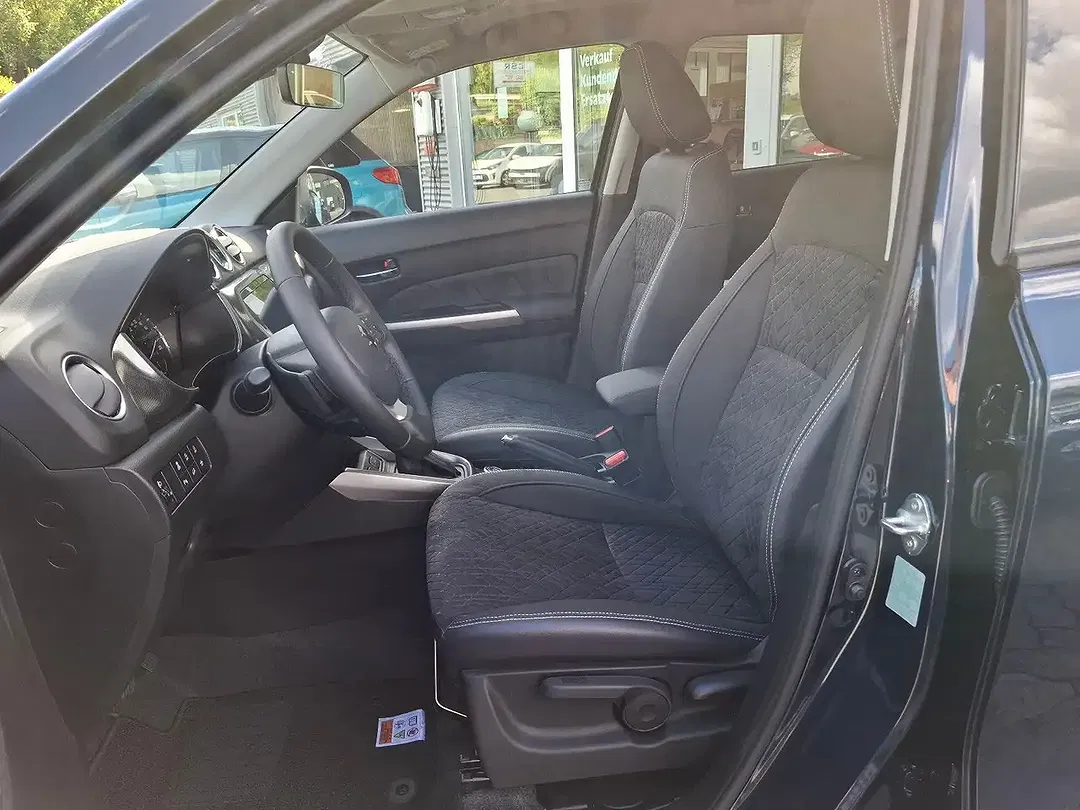 Suzuki Vitara - Thumbnail 9