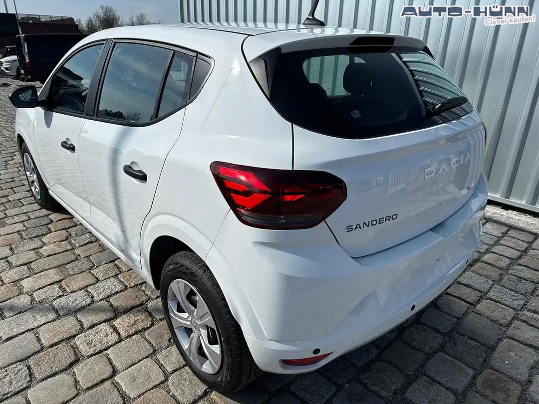 Dacia Sandero - Thumbnail 4