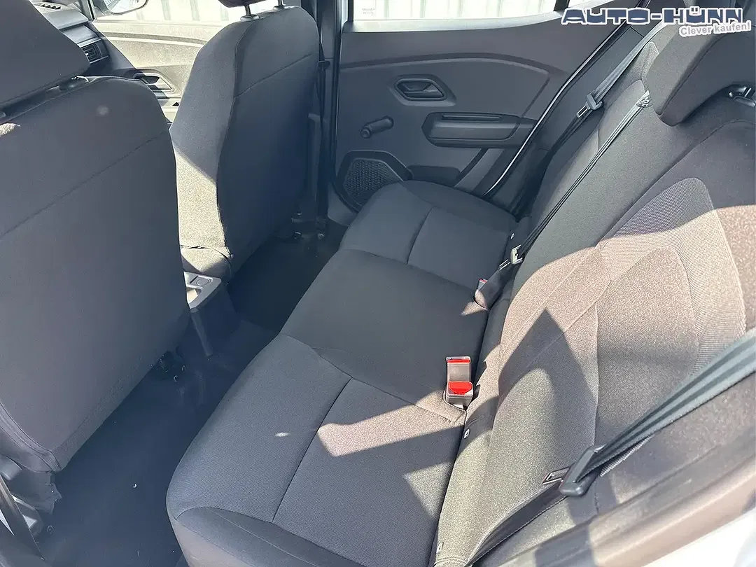 Dacia Sandero - Thumbnail 9