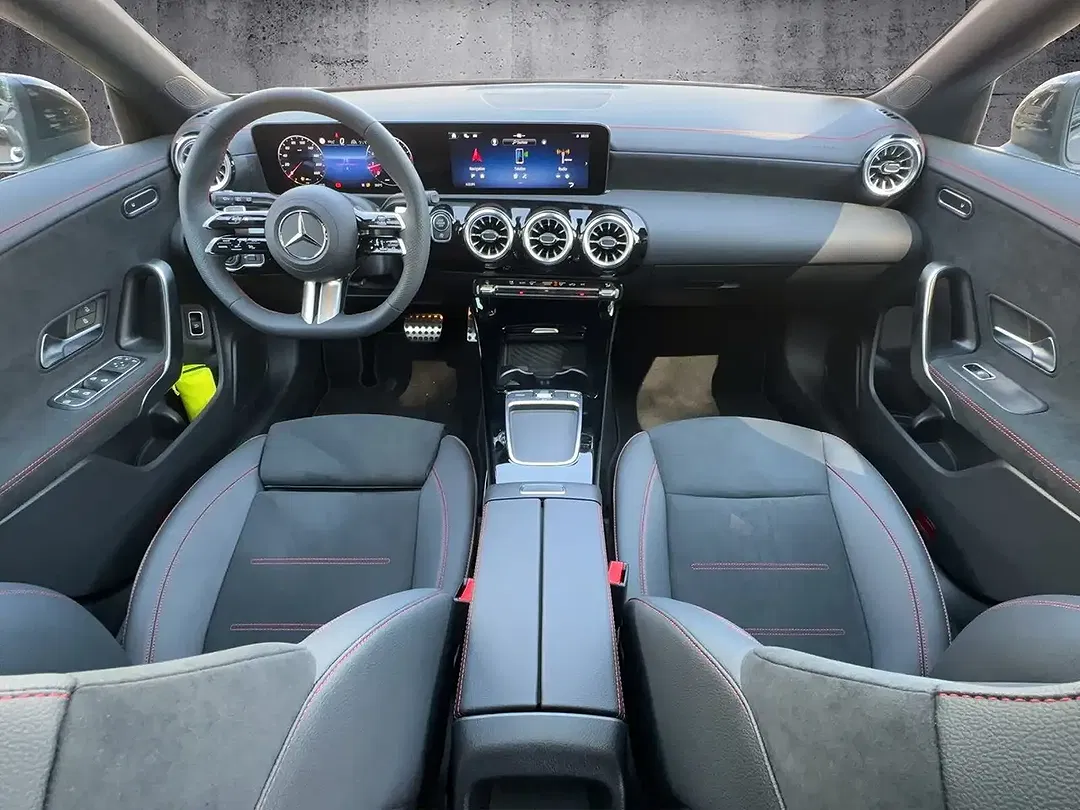 Mercedes-Benz CLA 200 - Thumbnail 10
