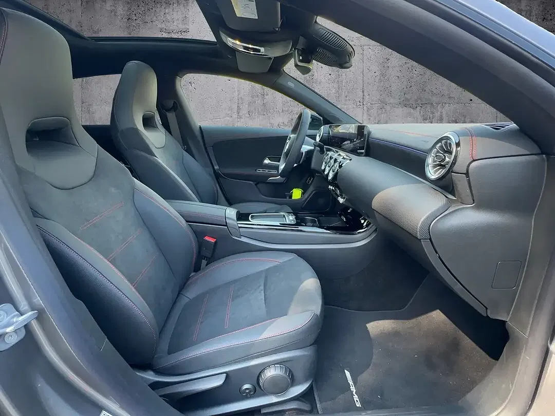 Mercedes-Benz CLA 200 - Thumbnail 12