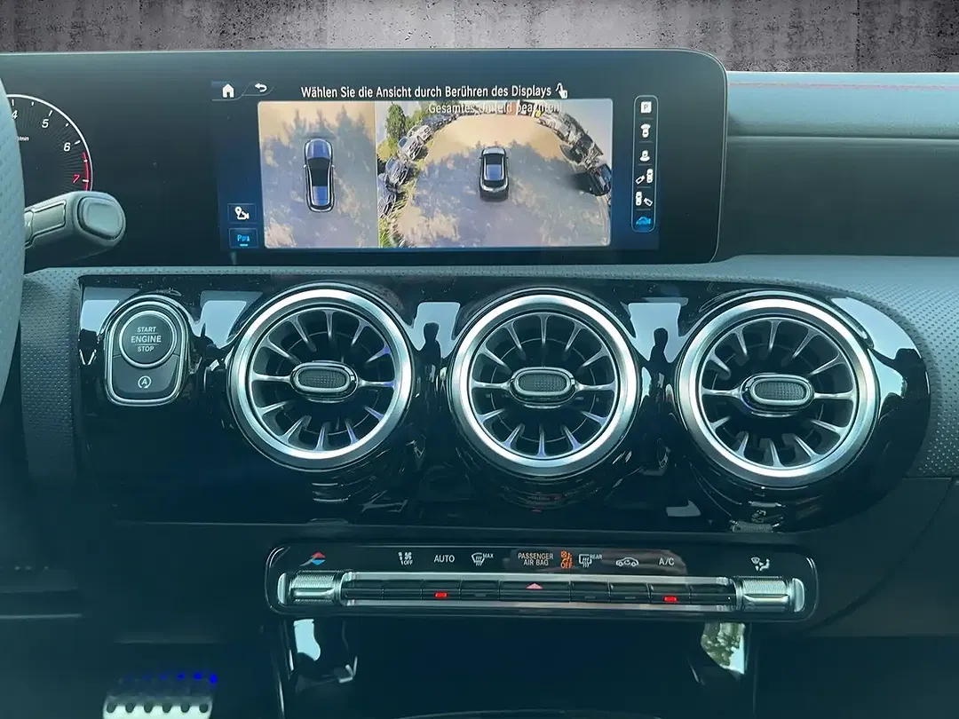 Mercedes-Benz CLA 200 - Thumbnail 15