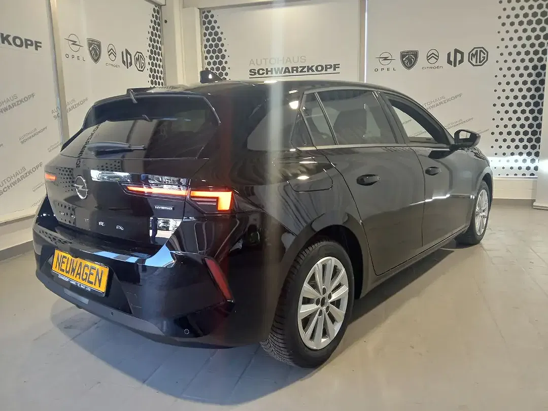 Opel Astra - Thumbnail 2