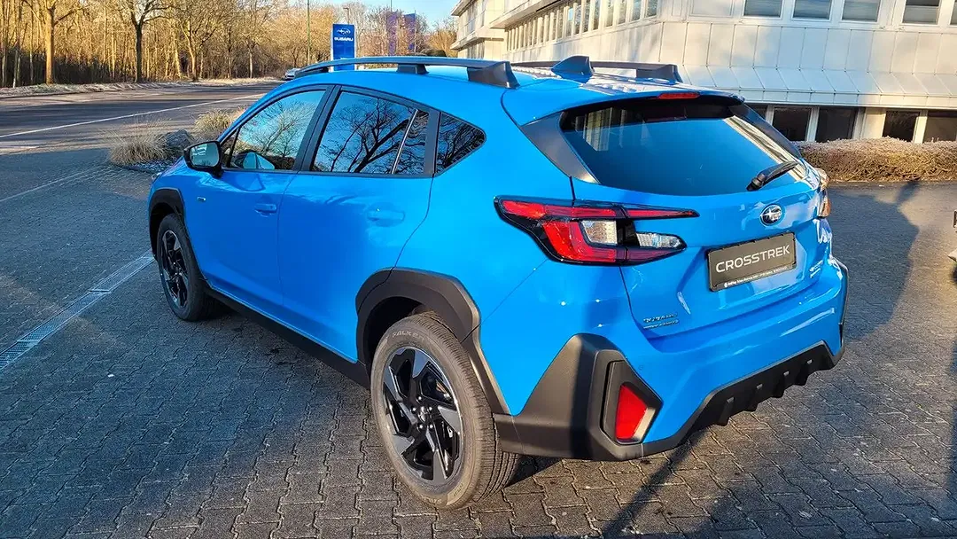 Subaru Crosstrek - Thumbnail 5