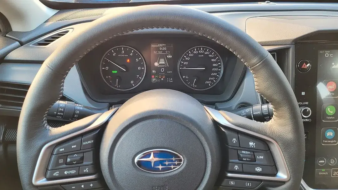 Subaru Crosstrek - Thumbnail 9