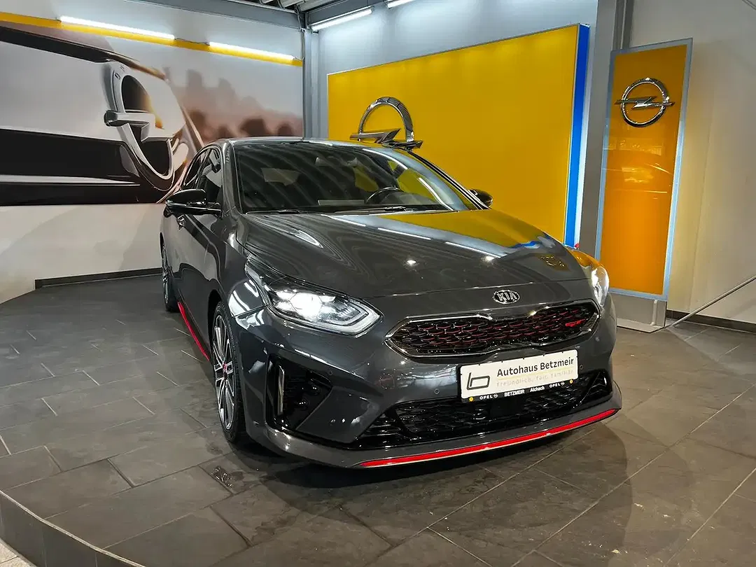 Kia Ceed / cee'd - Thumbnail 1