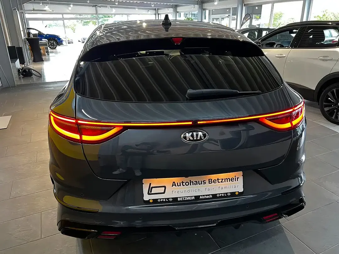 Kia Ceed / cee'd - Thumbnail 4