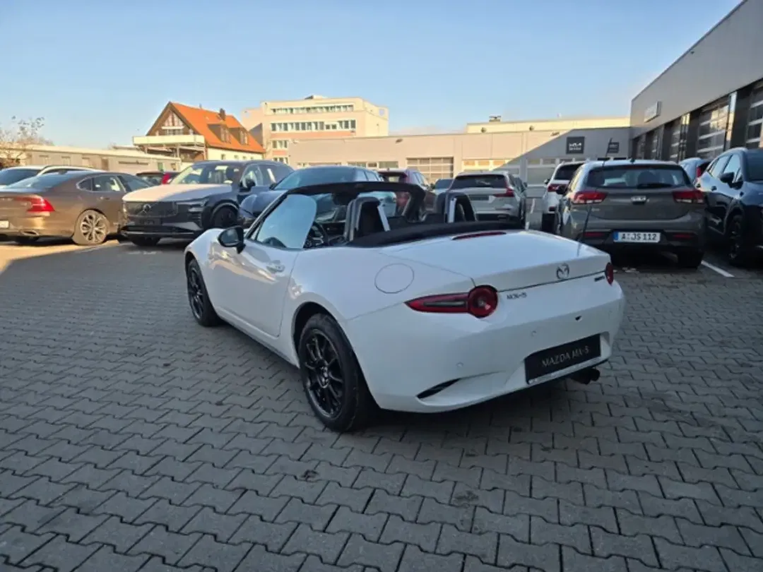 Mazda MX-5 - Thumbnail 5