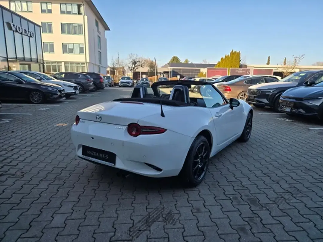 Mazda MX-5 - Thumbnail 6