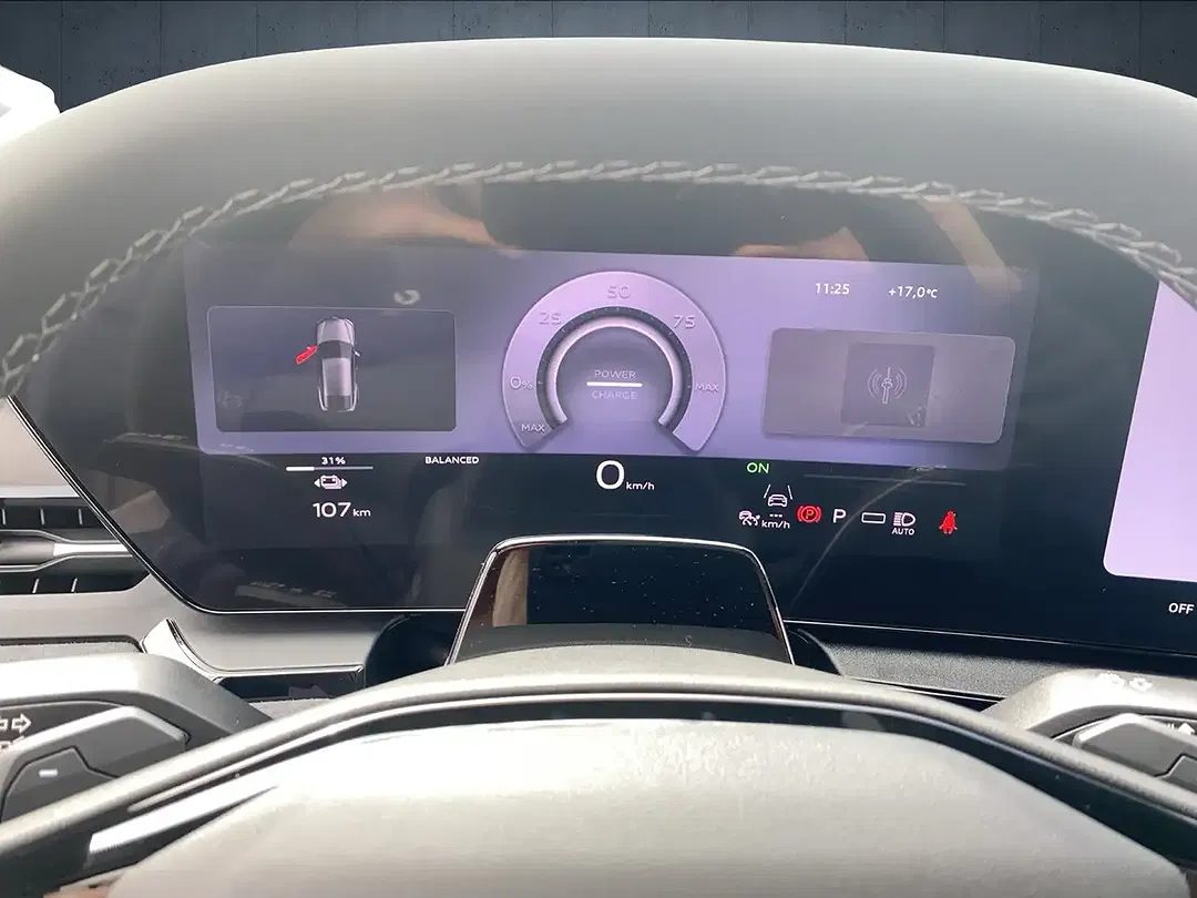 Audi Q6 e-tron - Thumbnail 10