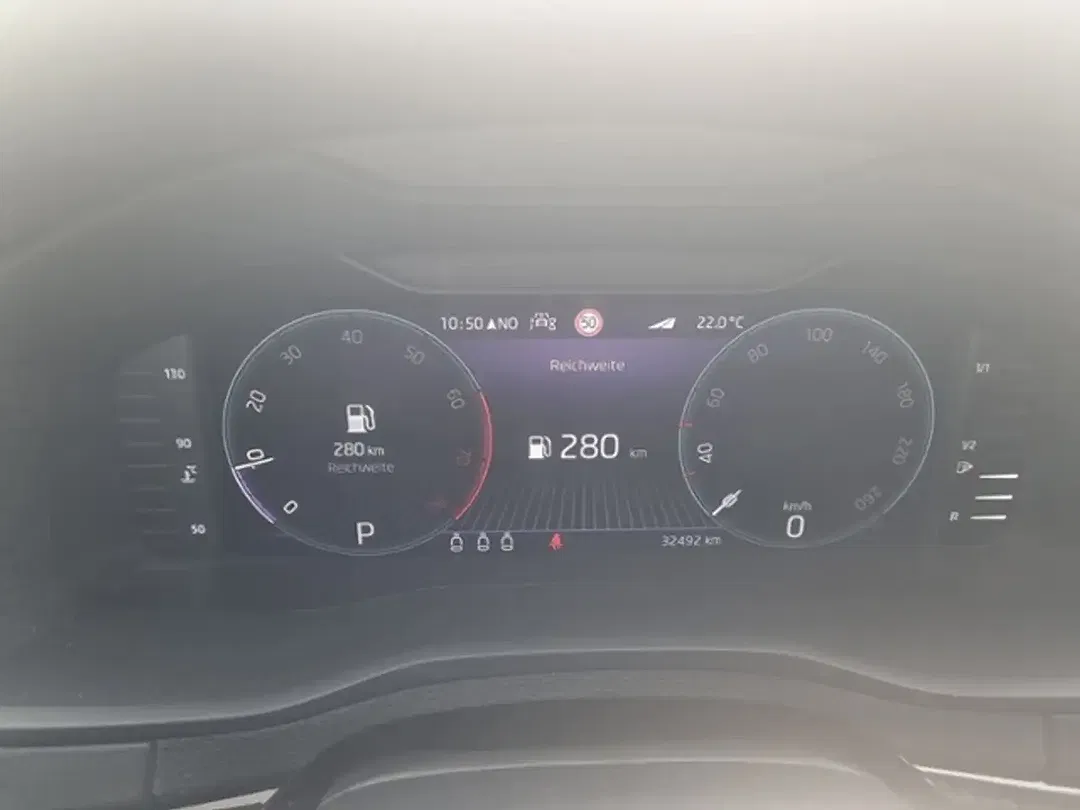 Skoda Karoq - Thumbnail 15