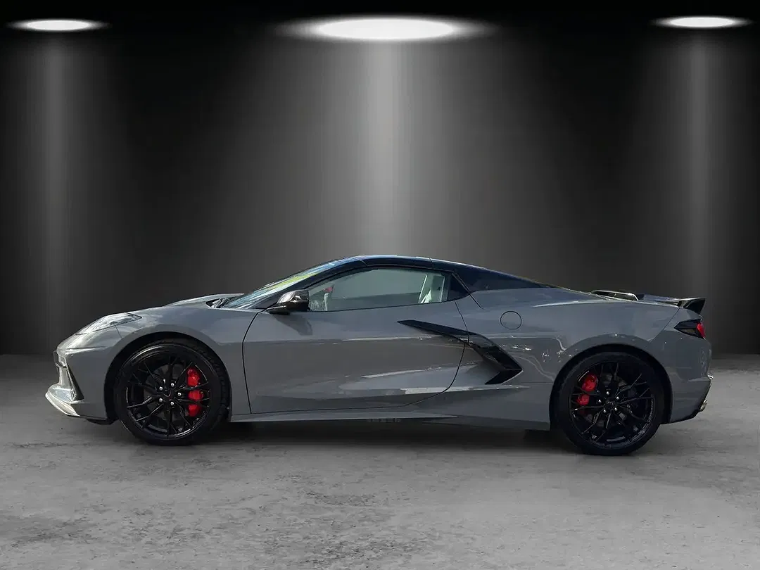 Corvette C8 - Thumbnail 2
