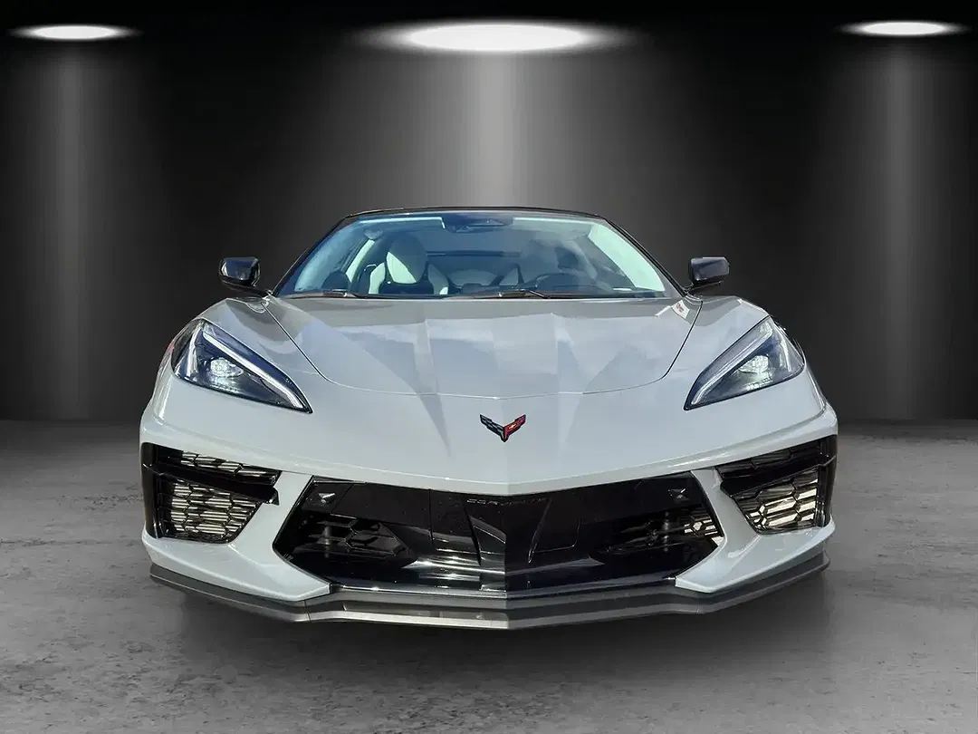 Corvette C8 - Thumbnail 6