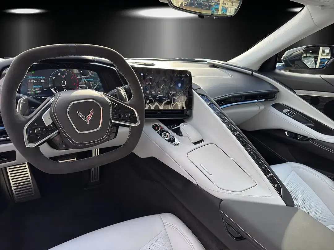 Corvette C8 - Thumbnail 8