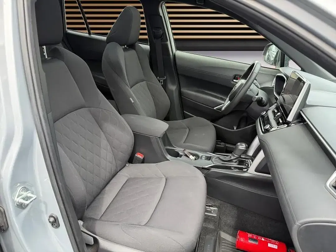 Toyota Corolla Cross - Thumbnail 11