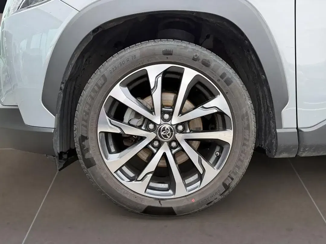 Toyota Corolla Cross - Thumbnail 2