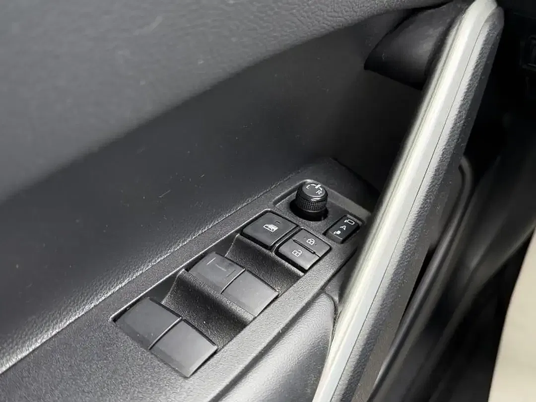 Toyota Corolla Cross - Thumbnail 22