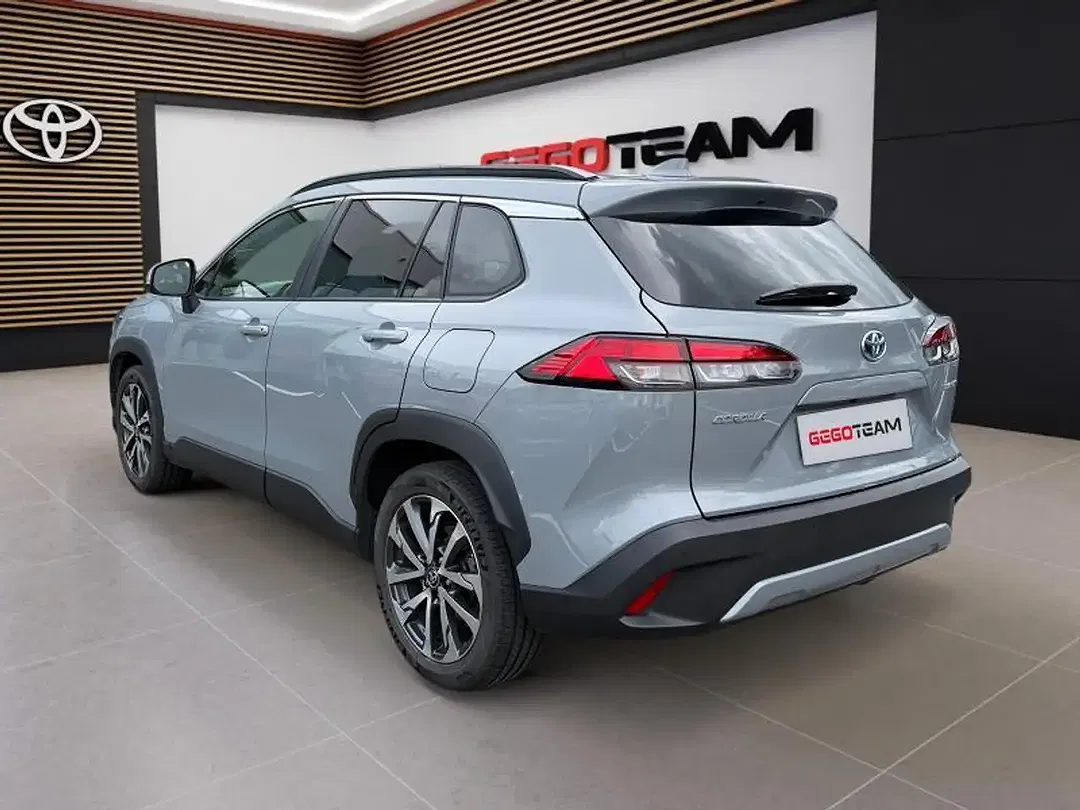 Toyota Corolla Cross - Thumbnail 4