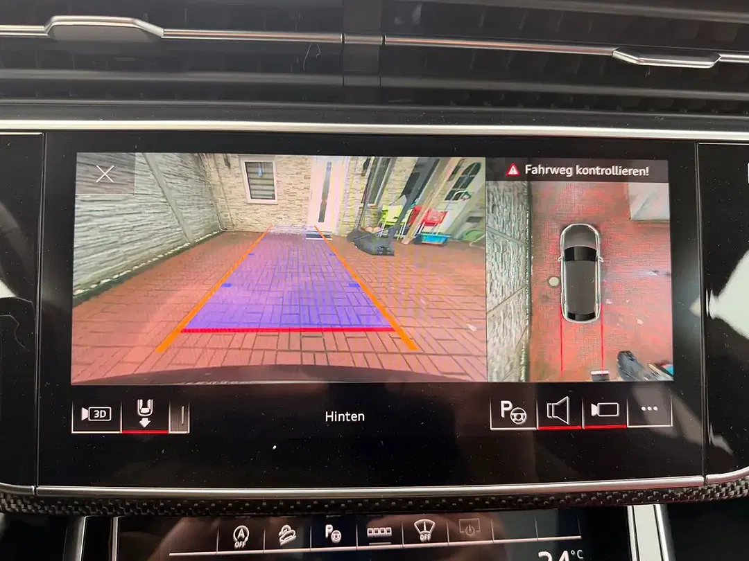 Audi SQ8 - Thumbnail 12