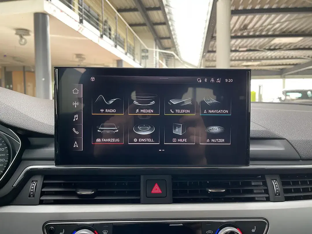 Audi A4 - Thumbnail 11